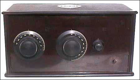 A k�pre katttintva megtekintheti a k�sz�l�k belsej�t